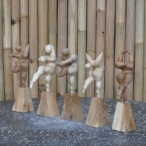 Product image 1 of the product “Fat Lady, suar wood, in the sizes from 25 to 40cm, different models ”